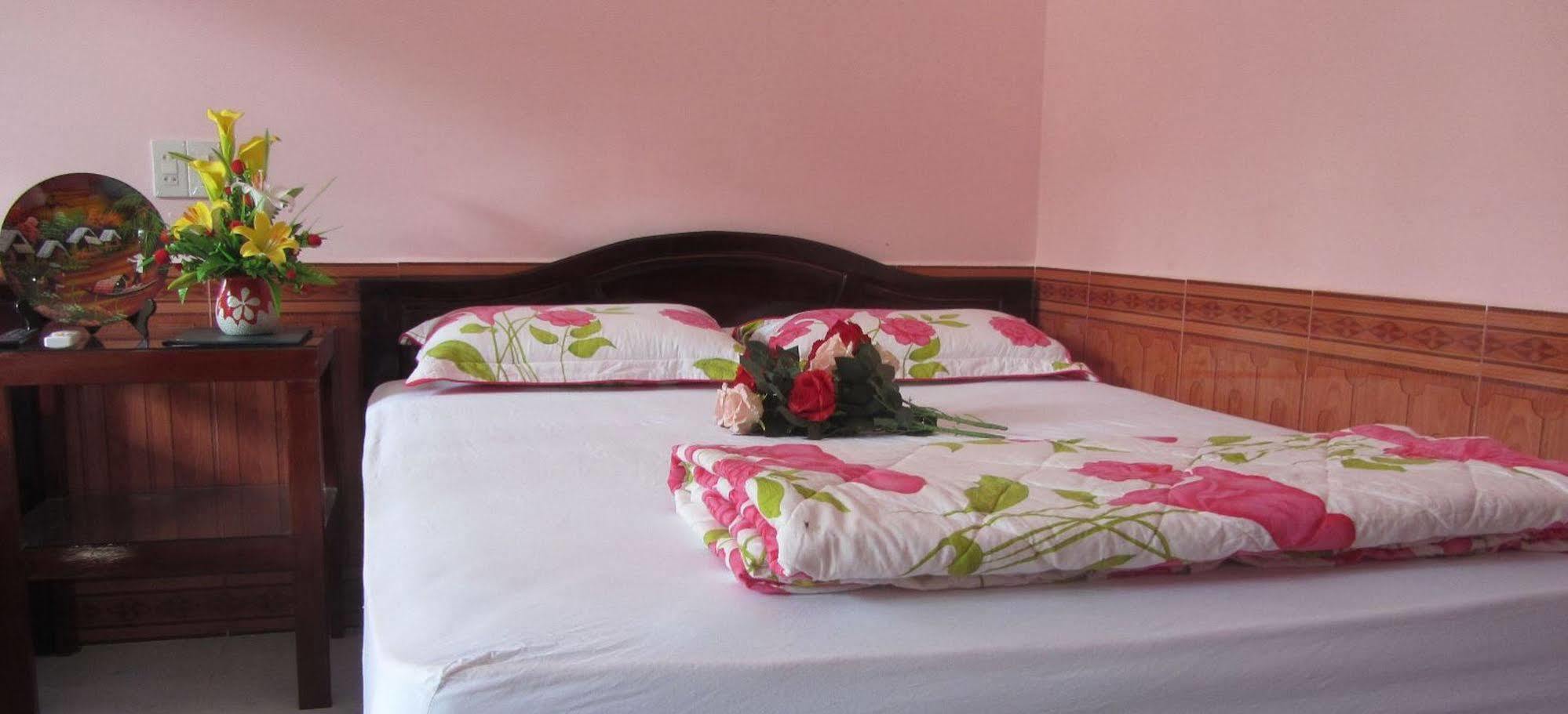 Minh Anh Garden Hotel Phan Thiết Buitenkant foto